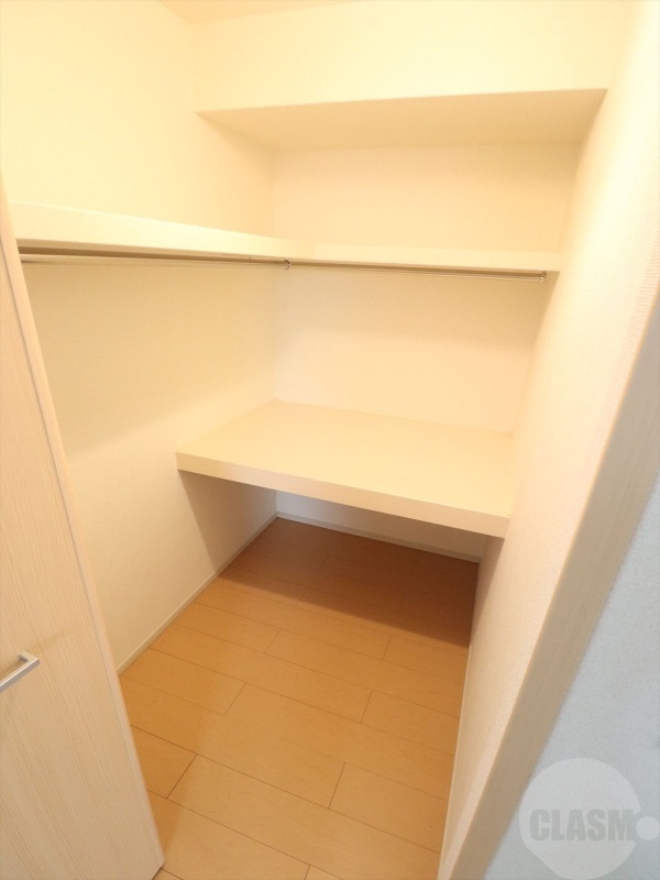 収納　ウォークインクローゼット