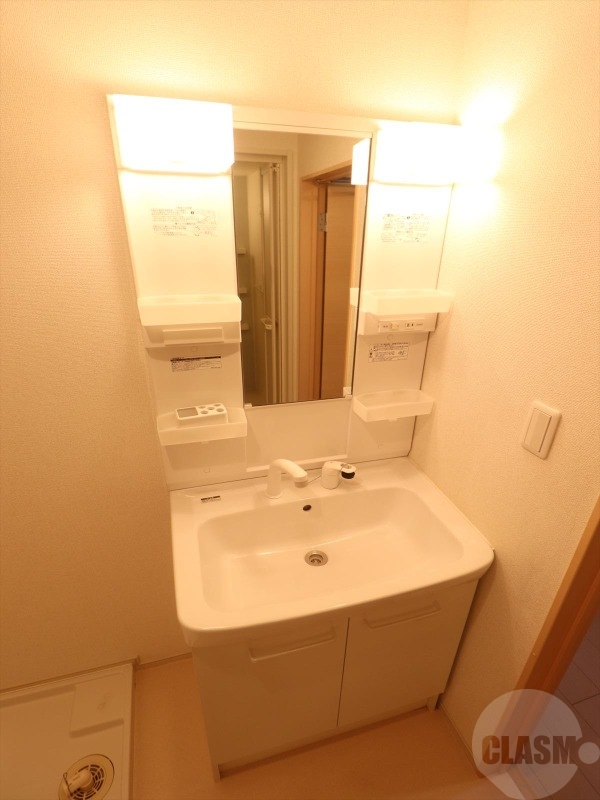 洗面設備　洗髪洗面台