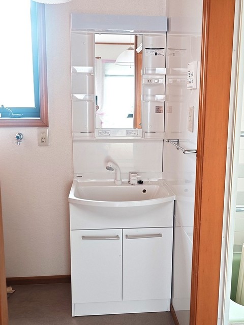 洗面設備　洗面台（２０２５．６交換済み）