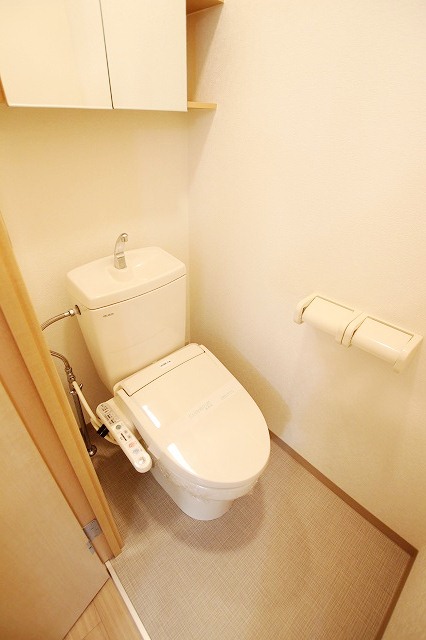 トイレ　同物件別号室