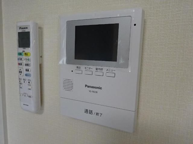 セキュリティ　カメラ付インターホン（イメージ）