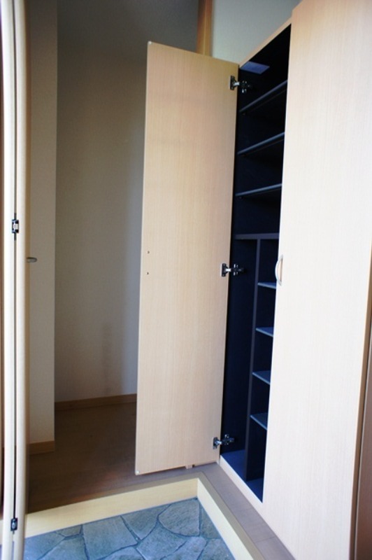 玄関　反転図面と現状に相違がある場合には現状を優先