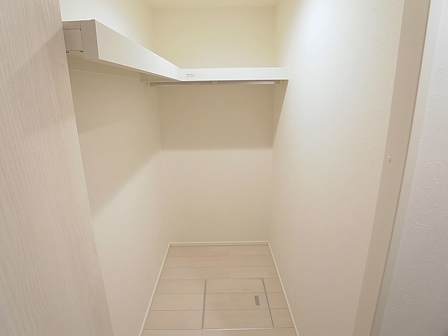 収納　ウォークインクローゼット