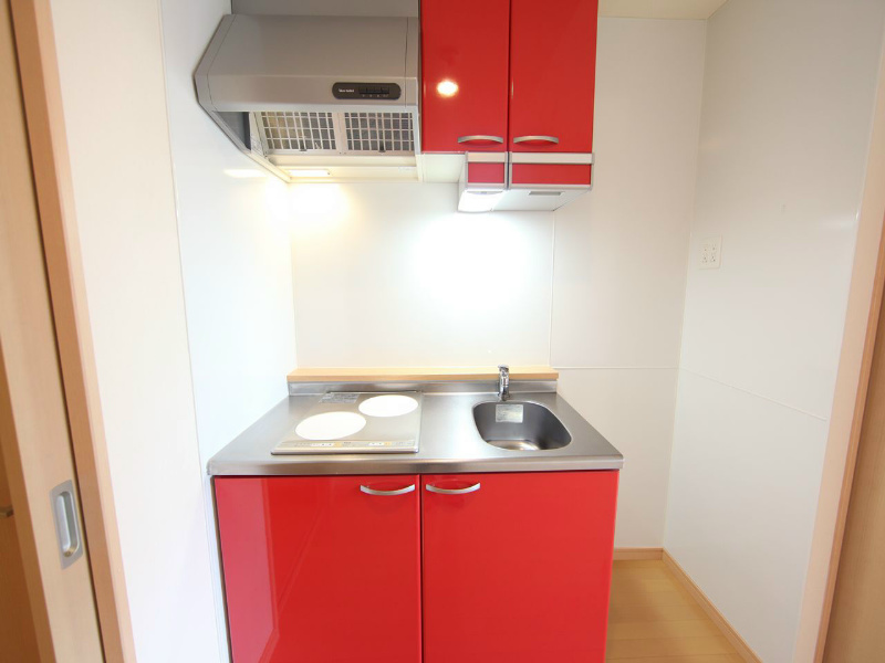 キッチン　システムキッチン（ＩＨ2口）冷蔵庫・レンジ等ご準備できます