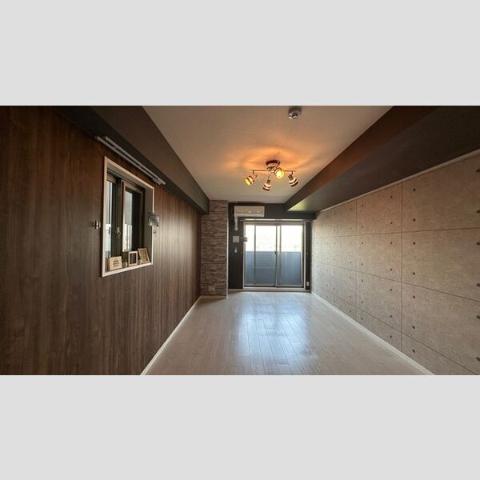 居室・リビング　室内