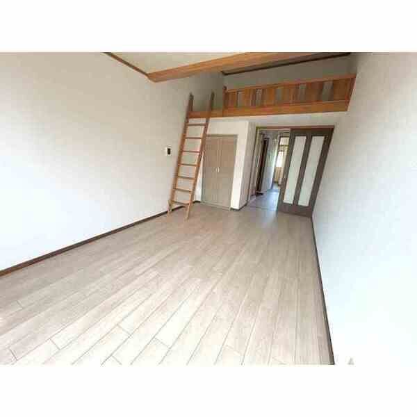 居室・リビング　洋室8.5帖