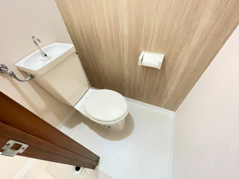 トイレ　トイレ