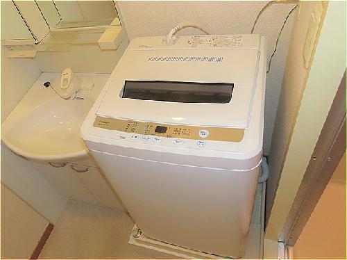 その他設備　洗濯機も付いています