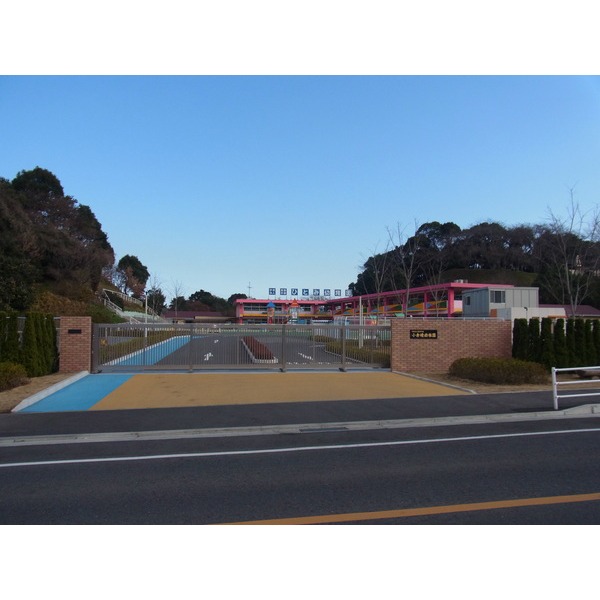 幼稚園・保育園　小倉瞳幼稚園（幼稚園・保育園）まで620m