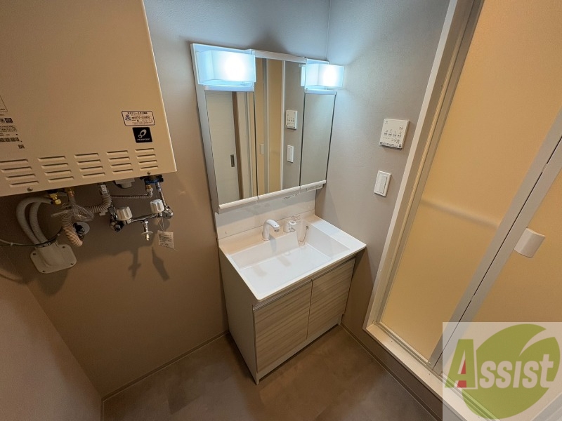 洗面設備　シャンプードレッサーで身支度もラクラクです！