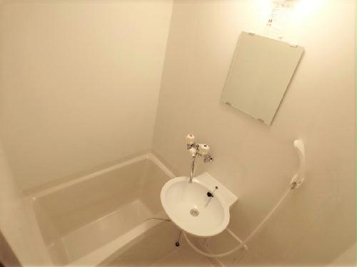 バス・シャワールーム　設備・仕様は号室により異なる為、現況を優先致します。