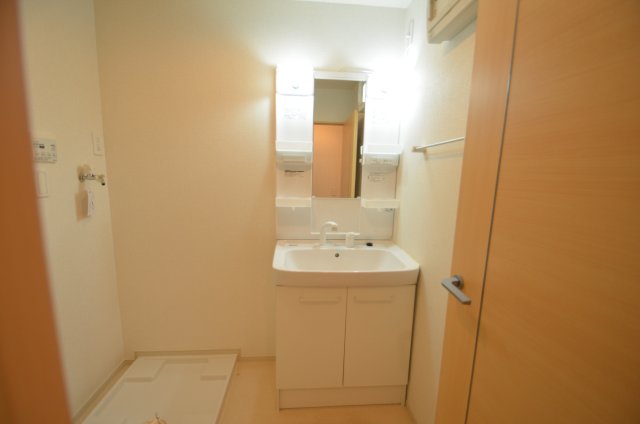 洗面設備　洗髪洗面化粧台