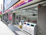 コンビニ　サークルＫ（コンビニ）まで182m