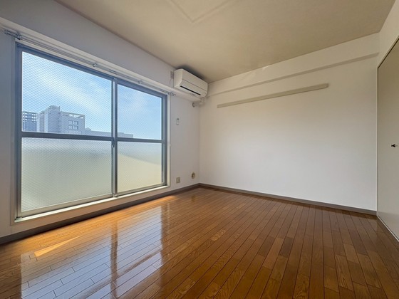 居室・リビング　※別部屋の写真です