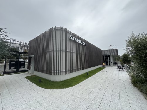 飲食店　スターバックスコーヒー theGreen千葉ニュータウン店（飲食店）まで198m