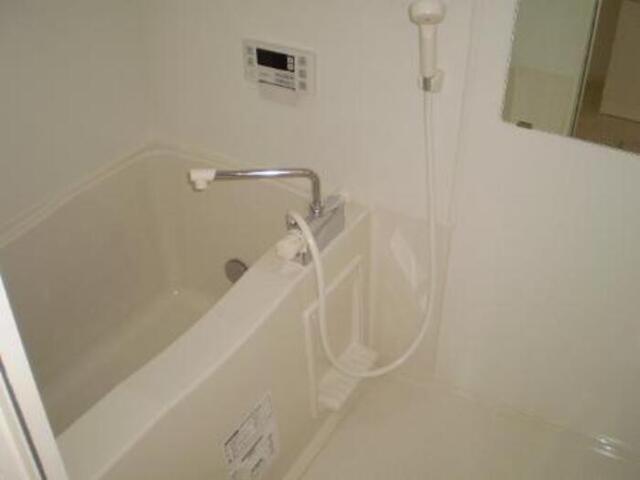 バス・シャワールーム　１１０浴室
