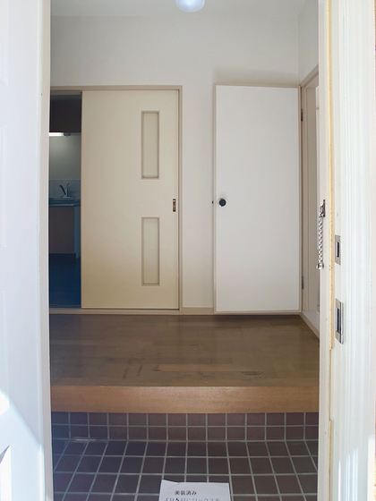 玄関　※他号室の写真です