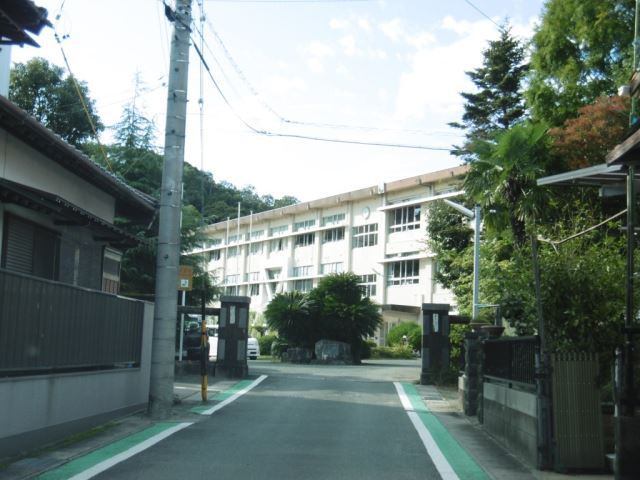 小学校　豊川市立国府小学校（小学校）まで1647m