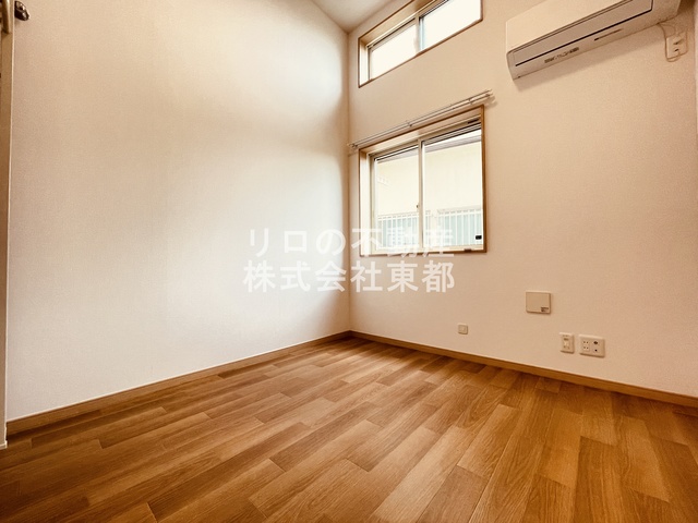 居室・リビング　明るい雰囲気で暮らしやすい！優しい質感の室内がオススメ☆