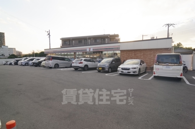 コンビニ　セブンイレブン　吹田朝日が丘店（コンビニ）まで484m