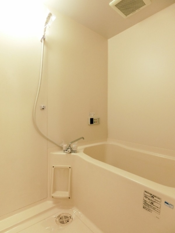 バス・シャワールーム　図面と現状に相違がある場合には現状を優先