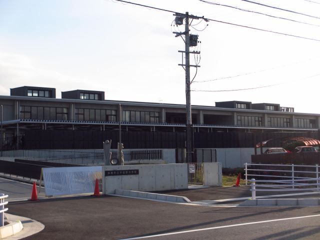 中学校　鈴鹿市立平田野中学校（中学校）まで3990m