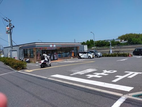 コンビニ　セブンイレブン 枚方長尾荒阪2丁目店（コンビニ）まで748m