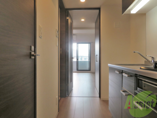 玄関　玄関から見た景色はこちらです。イメージできますか。