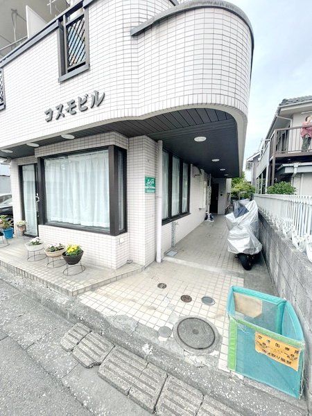 エントランス　エントランス