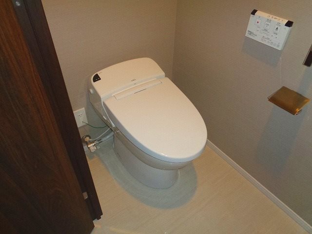 トイレ　同物件別部屋参考写真です