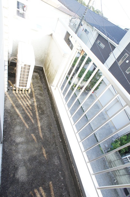 バルコニー　お洗濯物を干していただけます