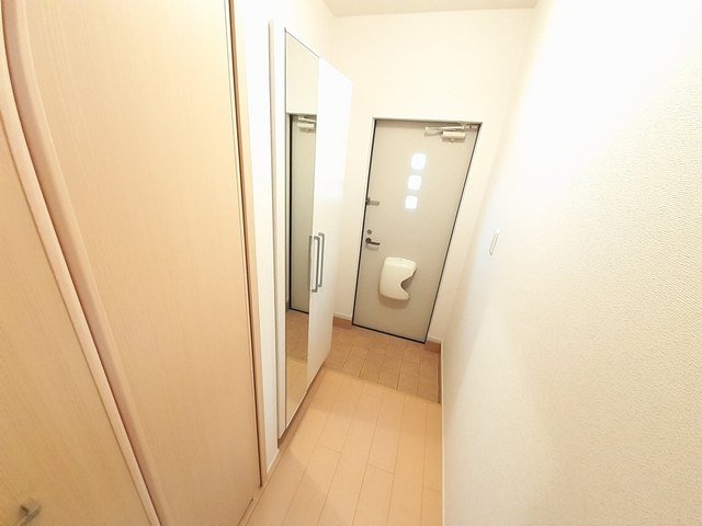 玄関　明るい玄関です