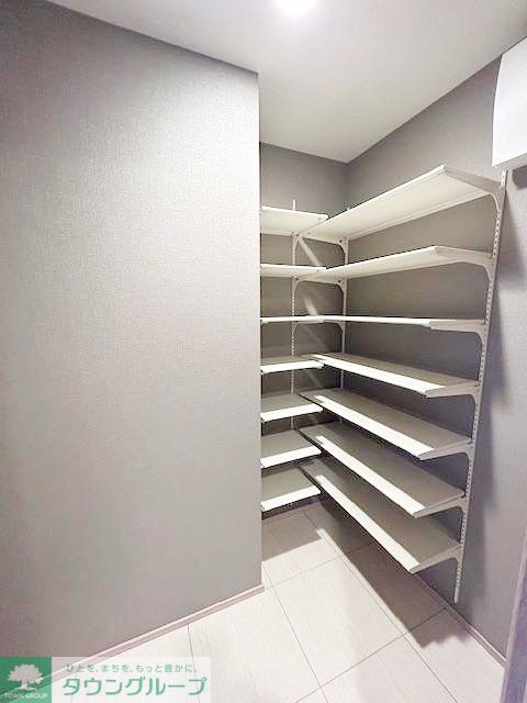 玄関　キッチン