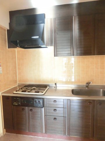 キッチン　※同タイプの別の部屋の写真です。