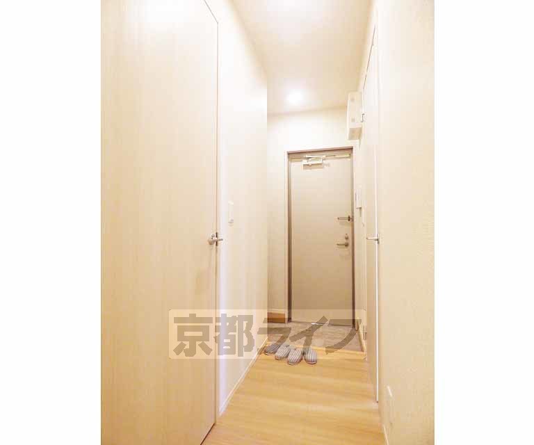 その他部屋・スペース　綺麗な廊下。