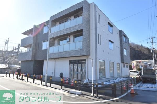 エントランス　★お部屋探しは株式会社タウンハウジング東京まで★