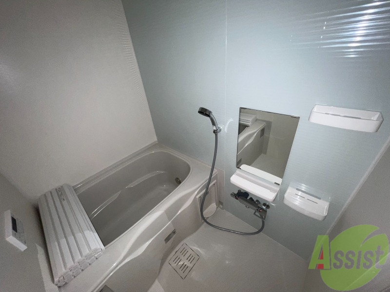 バス・シャワールーム　追い焚き機能が付いているのでいつでも温かいお風呂に入れますよ