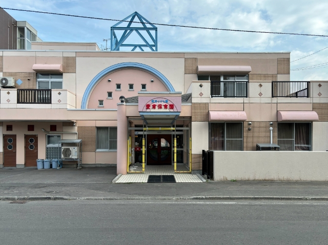 幼稚園・保育園　愛育保育園（幼稚園・保育園）まで297m