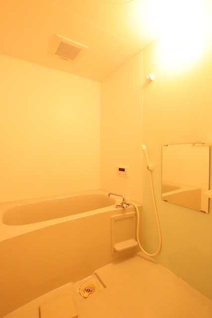 バス・シャワールーム　バスルーム