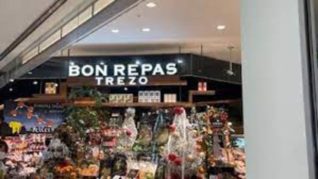 スーパー　ボンラパスTREZO（スーパー）まで699m