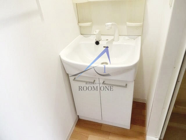 洗面設備　洗面台です。