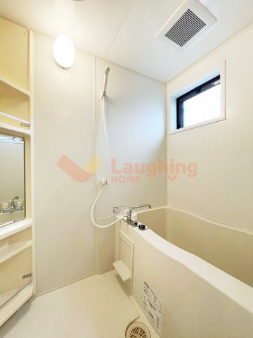 バス・シャワールーム　きれいなお風呂です