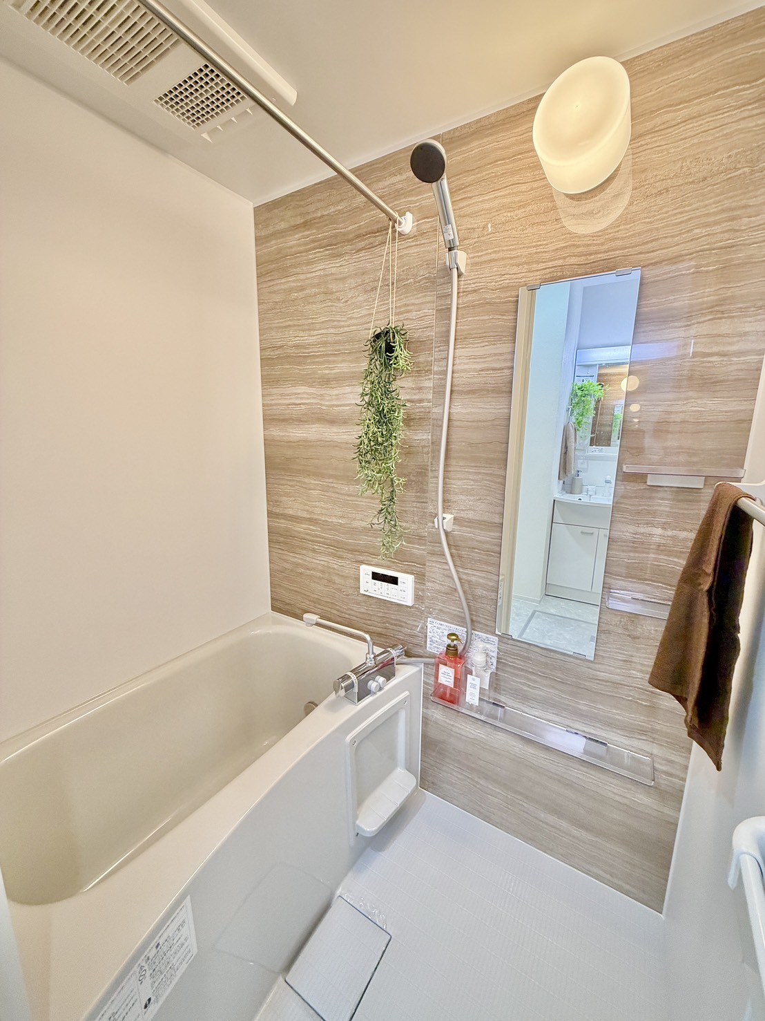 バス・シャワールーム