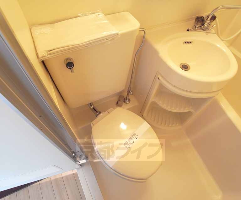 トイレ　・お部屋探しは京都ライフまで・