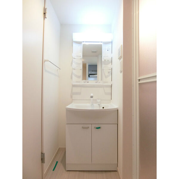 洗面設備　※別室の参考写真の為、現況優先です。