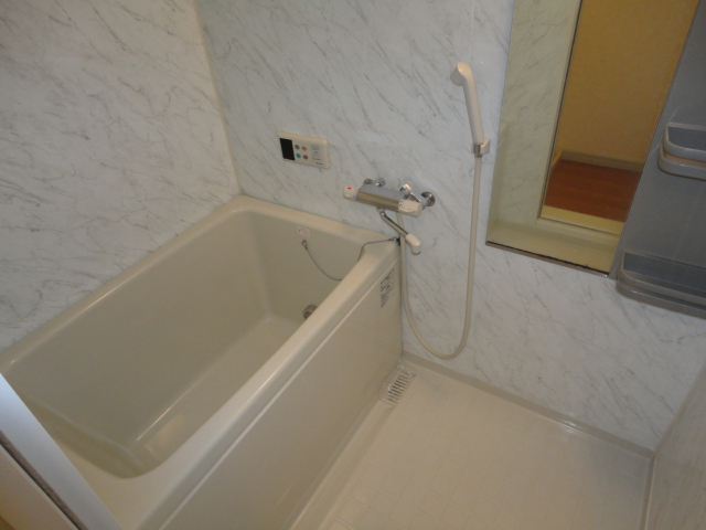 バス・シャワールーム　バス
