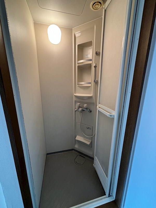 バス・シャワールーム　シャワールーム付き