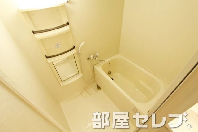 バス・シャワールーム　キレイなバスルームです。