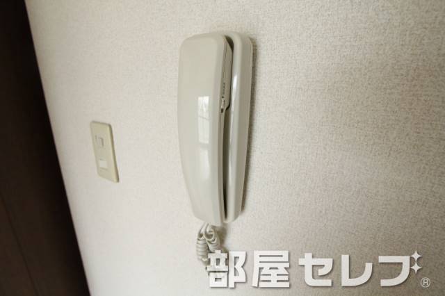 セキュリティ　インターホンで来客を知れます。