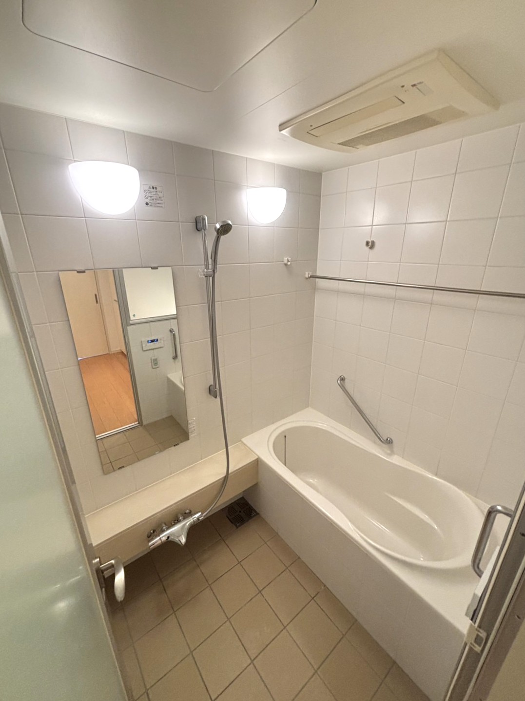 バス・シャワールーム　バス